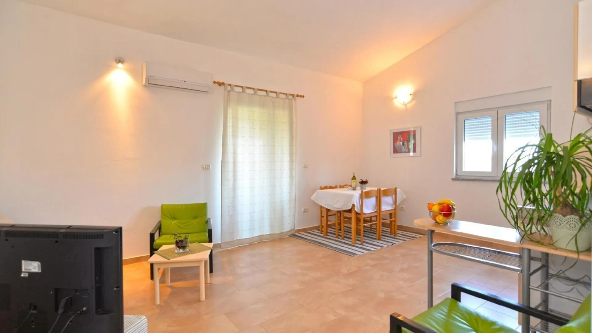 Apartment Ferienwohnung Fuer 4 Personen Ca 45 Qm In Banjole, Istrien Istrische Riviera